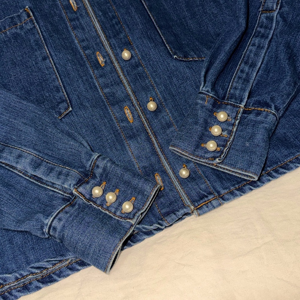 Zara denim shacket with faux pearl buttons - Picture 2 of 7